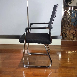 Ghế Chân Quỳ Chéo Lưng Lưới