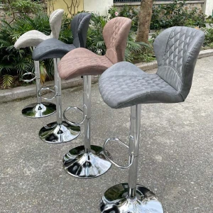 Ghế Quầy Bar Eames Chân Xoay Nhập Khẩu