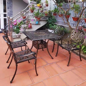 Bàn Ghế Sân Vườn Gang Đúc 03