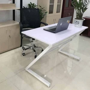 Bàn Làm Việc Chân Sắt Z Màu Trắng B345