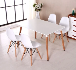 Bộ Bàn 4 Ghế Eames Màu Trắng 2278