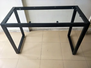 Chân bàn sắt chữ U sơn tĩnh điện màu đen