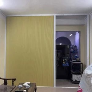 Vách Ngăn Phòng Khách và Bếp – Rèm Tổ Ong Ngăn Lạnh - Giàn Phơi Hòa Phát