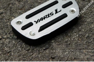 Bộ ốp chân phanh chân ga theo xe Toyota Yaris