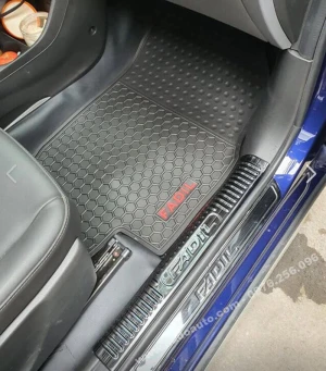 Lót sàn cao su theo xe Vinfast Fadil