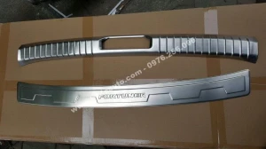 Nẹp chống xước cốp trong ngoài Toyota Fortuner 2017