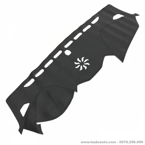 Thảm taplo da vân cacbon Hyundai Santafe 2013-2018