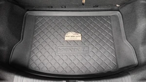 LÓT CỐP NHỰA DẺO YARIS