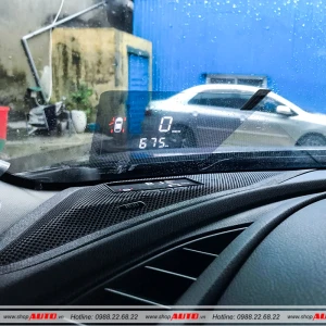 Thiết bị hiển thị tốc độ trên kính lái xe ô tô HUD M3