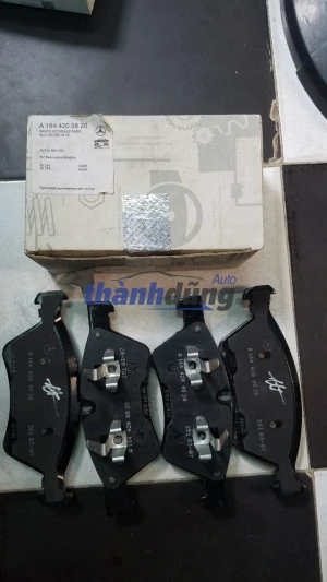 MÁ PHANH TRƯỚC MERCEDES BENZ E350 E500 ML350 GL450 R350