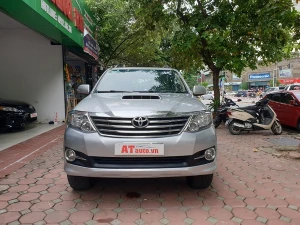 toyota fortuner số sàn máy dầu biển hà nội sản xuất 2015