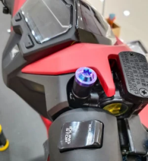 Ốc Titan chụp lỗ kính