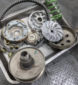 Vệ sinh nồi xe tay ga Honda, Yamaha