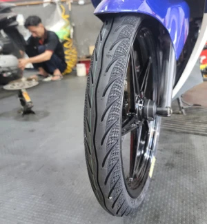 Vỏ xe Maxxis 70/90-17 gai kim cương 3D