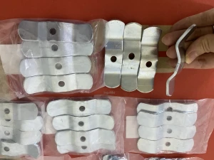 Bộ bát kẹp lượn sóng gắn thùng givi , 4 thanh gợn sóng gắn thùng givi Z9001