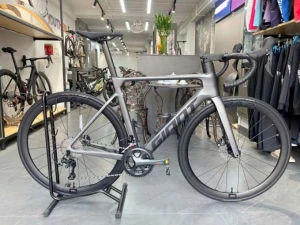 Xe đạp thể thao Giant Propel Adv 3 2025