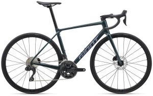 GIANT TCR ADV 1 D-KOM 2025