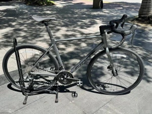GIANT TCR SLR 2025