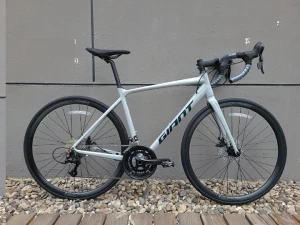 Xe đạp đua đường trường GIANT SCR D-M 2023