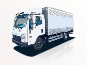 Xe Tải Isuzu QMR77HE4 2.8 Tấn Thùng kín