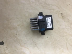 Cảm biến trở quạt điều hòa Daewoo Lacetti CDX 2009 - 2012