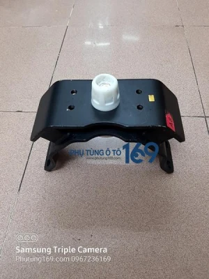 Chân máy hộp số Toyota Fortuner 2005 - 2012 12371-0L081