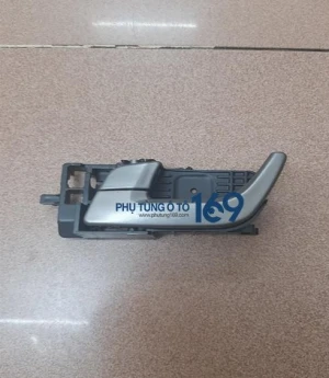 Tay mở cửa trong Emgrand EC 718