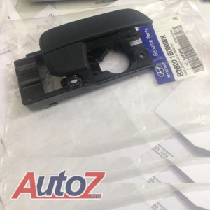 Tay mở cửa trong Hyundai Verna   826201E000WK