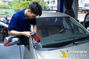 Dán Phim Cách Nhiệt Kính Lái