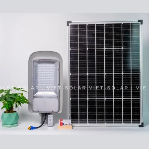 Đèn năng lượng mặt trời Euler 30W - công suất thực chất lượng cao, BH 5 năm