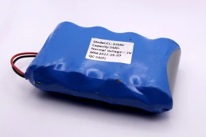 Pin Lithium 32650 (Kiểu : Ngang/ 5 quả)