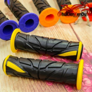 TAY CẦM CAO SU SPIDER CHO XE MÁY MỘT CẶP
