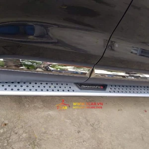 Bệ bước chân ngoài xe Santafe 2019
