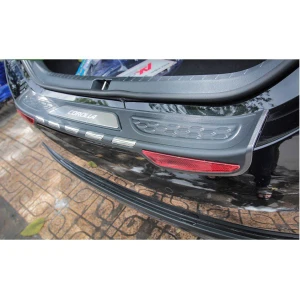 Chống trầy cốp ngoài nhựa xe Toyota Altis 2014 - 2021 Hàng cao cấp có phản quang
