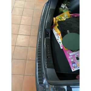 Chống trầy cốp, ốp cốp Carbon trong , ngoài xe Toyota Cross - Vân carbon cao cấp.