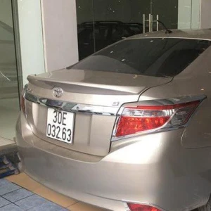 Đuôi gió xe Toyota Vios 2014- 2017 loại liền cốp khuyết logo - Tặng kèm keo dính 3M