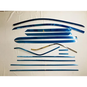 Nẹp viền chân kính, cong kính xe Suzuki XL7/ Ertiga 2018- 2019- 2020- 2021- 2022-2023 chất liệu inox cao cấp