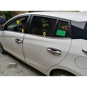 Nẹp viền chân kính xe Toyota Yaris 2019 2020 2021 Inox sáng bóng