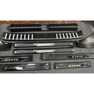 Ốp bậc cửa, Nẹp bước chân, chống trầy cốp Carbon xe Honda Civic 2016 - 2021 vân cacbon siêu đẹp