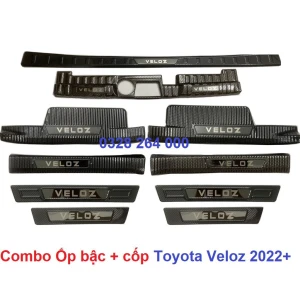 Ốp Bậc Cửa, Nẹp Bước Chân, Chống trầy cốp CARBON xe Toyota VELOZ 2022 - 2023 vân cacbon CHỮ TRÁNG GƯƠNG cao cấp