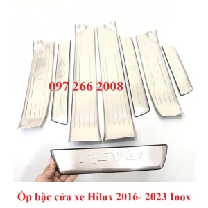 Ốp bậc cửa, nẹp bước chân xe Toyota Hilux Revo 2016 2020, 2021, 2022, 2023 mẫu INOX