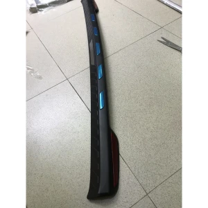 Ốp Chống trầy cốp ngoài xe Toyota Avanza loại nhựa 3D đời 2019 2020