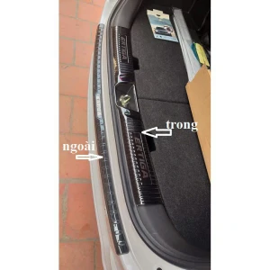 Ốp Chống Trầy Cốp trong, ngoài Xe Suzuki Ertiga 2019 - 2020, chất liệu Titan