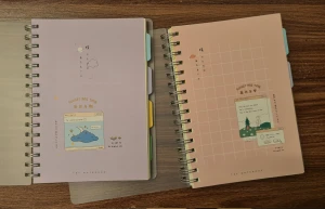 Sổ lò xo A5 bìa nhựa phân trang 023-9