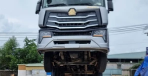 Xe Nâng đầu Chở máy Công trình Howo Max 5 chân (Howo MAX 400)