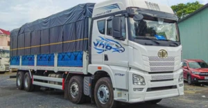 Xe tải Faw 4 chân 17.9 tấn JH6 370HP