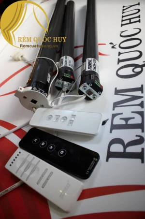 ĐỘNG CƠ RÈM LINH KIỆN RÈM CUỐN