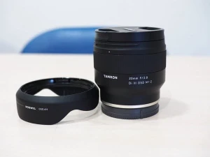 Ống kính Tamron 20 F2.8 (99%)