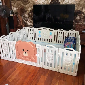 Bộ quây bóng cho bé, quây nhựa Holla Bear HL-0895