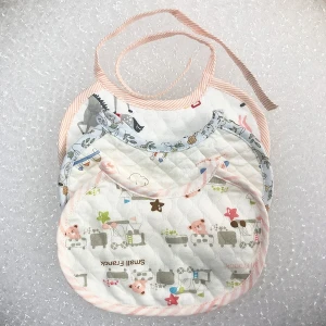 Yếm cho trẻ sơ sinh chần bông 3 lớp